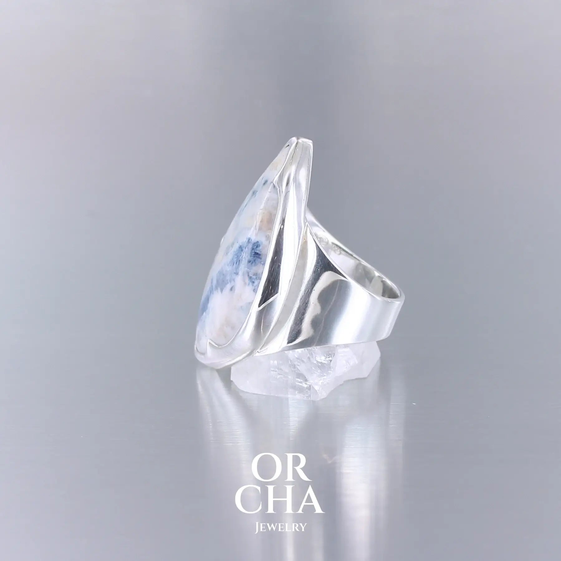 Bague en argent avec Scheelite - Orcha