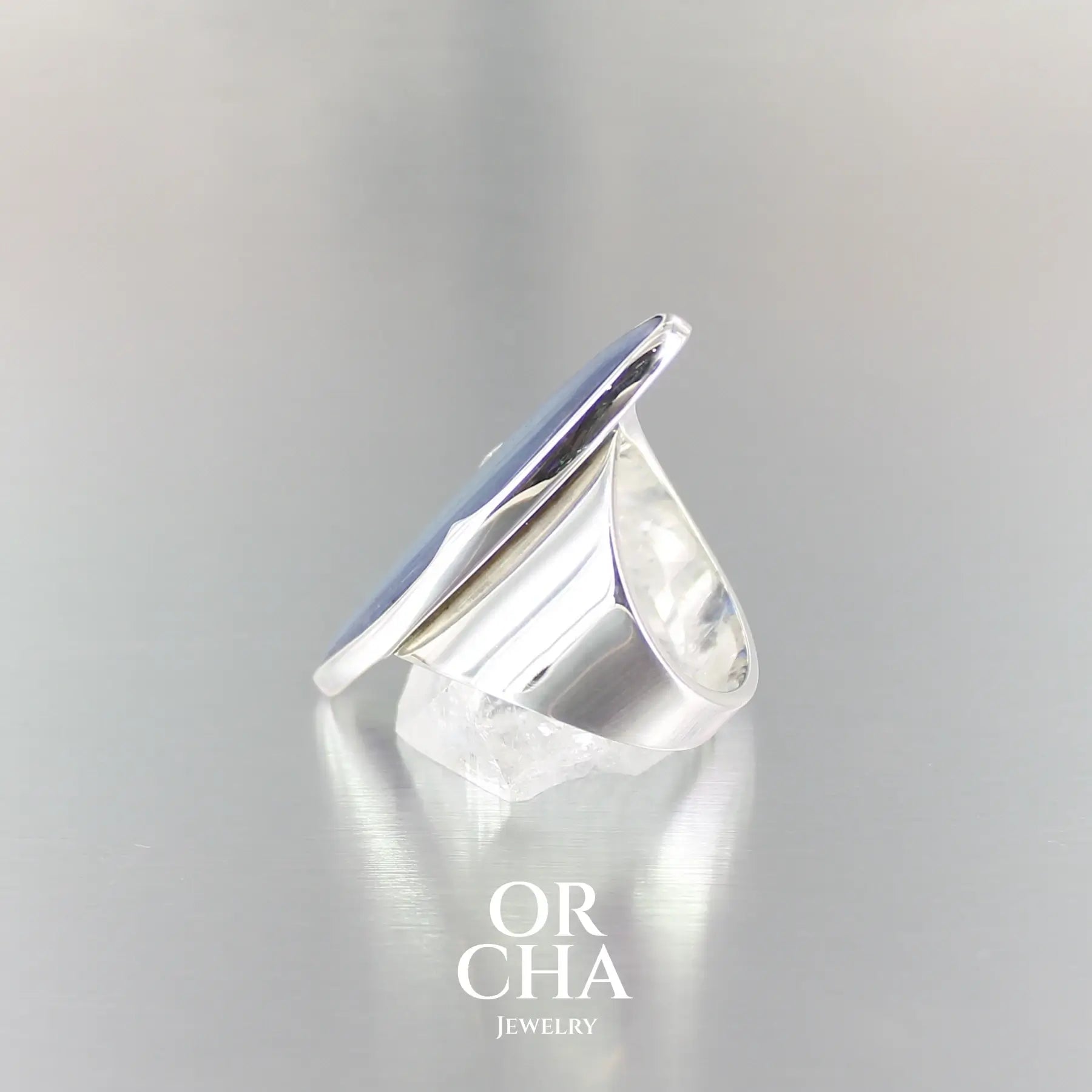 Bague en argent avec Cyanite - Orcha