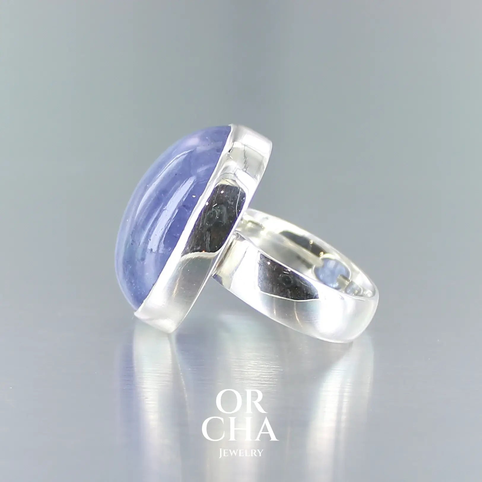 Bague en argent avec Tanzanite - Essential