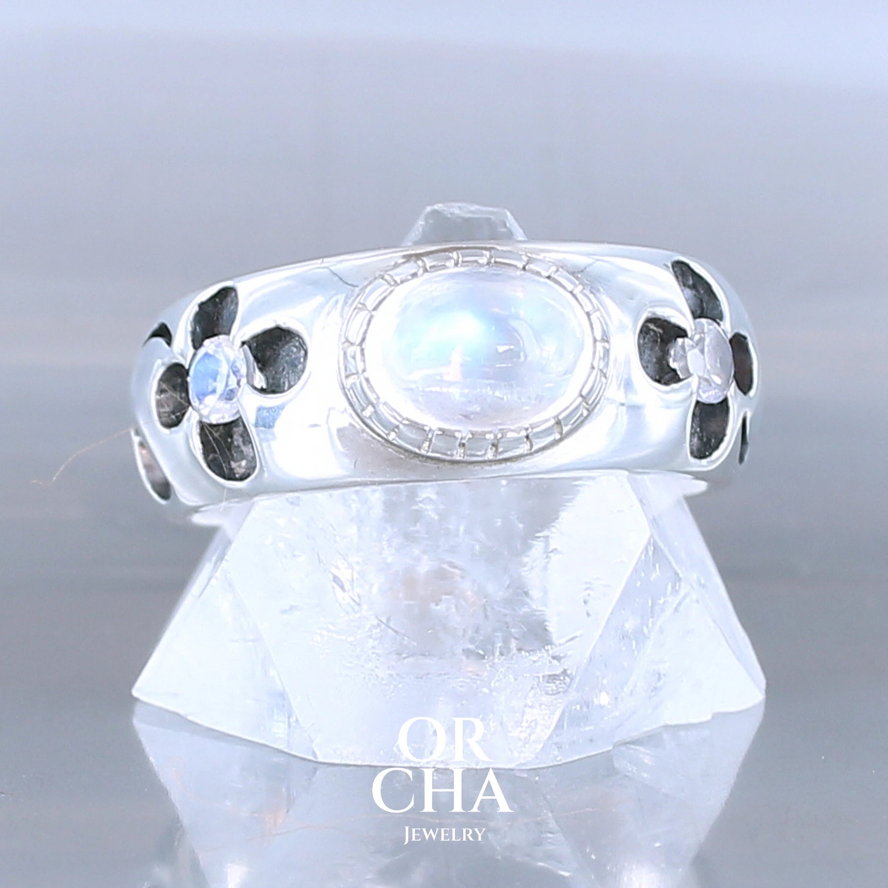 Bague en argent avec Labradorite blanche - Sauvage