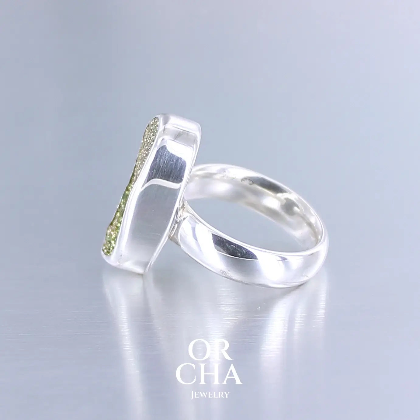 Bague en argent avec pyrite brute - Essential