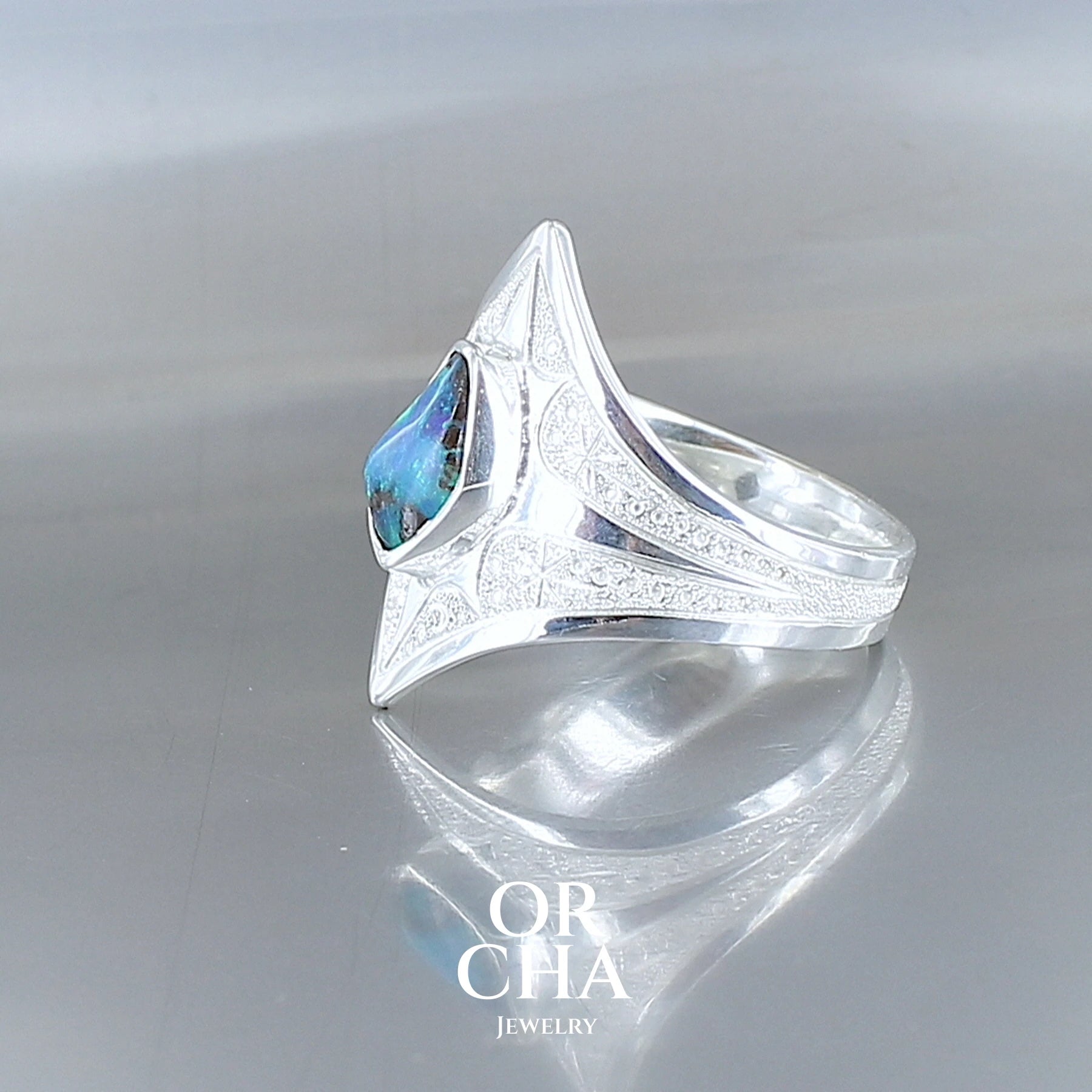 Silver ring with Opal - Elven