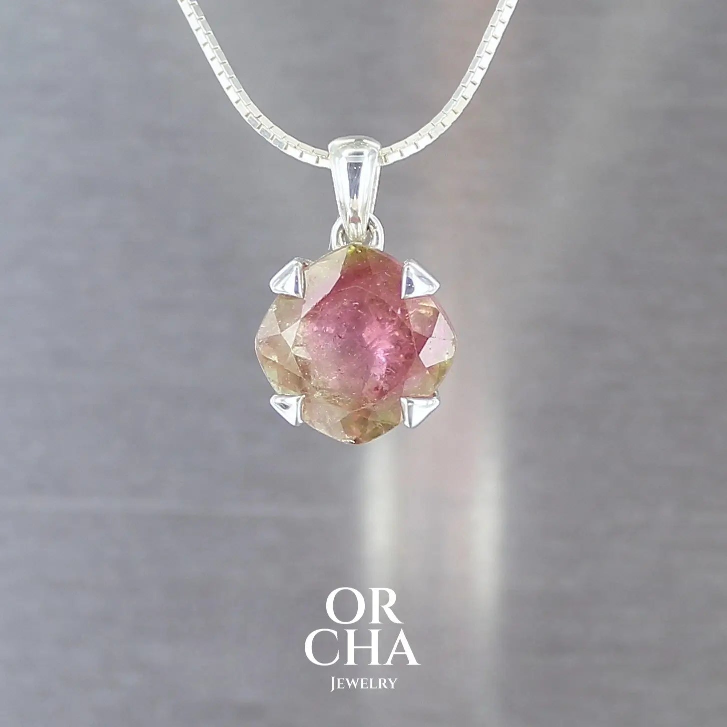 Pendentif en argent avec Tourmaline - Essential