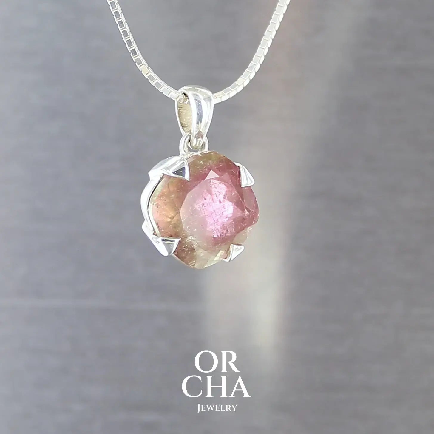 Pendentif en argent avec Tourmaline - Essential