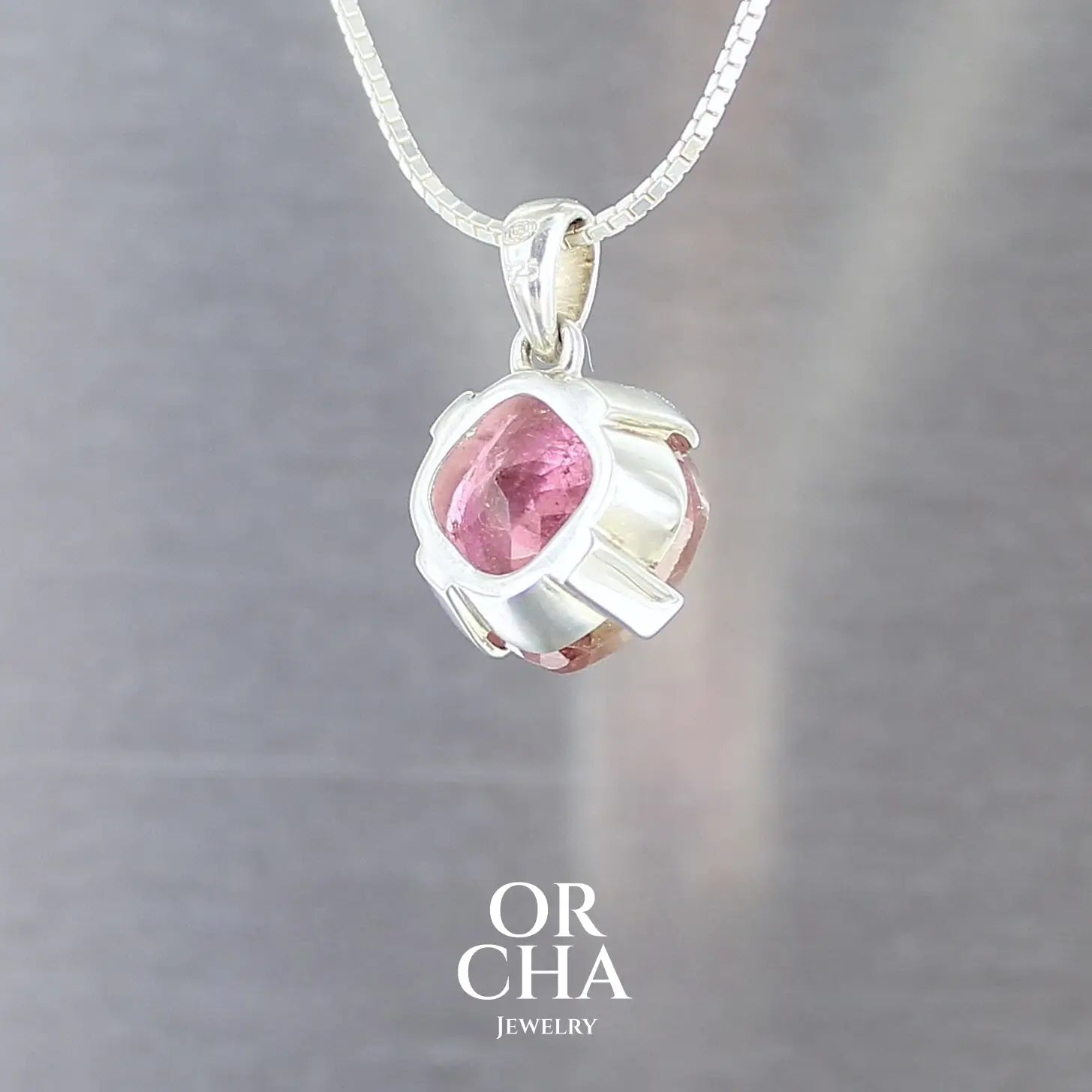 Pendentif en argent avec Tourmaline - Essential