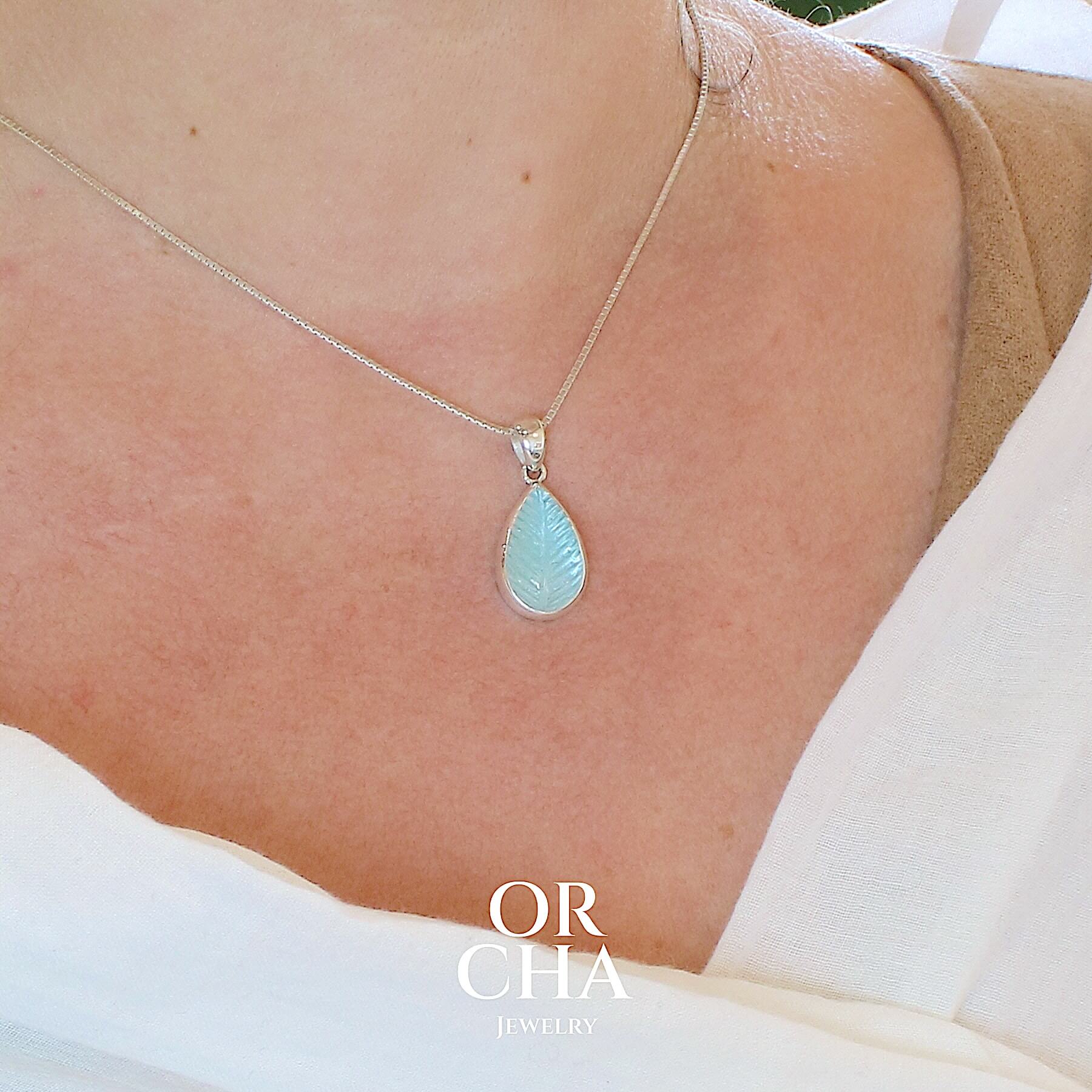 Pendentif en argent avec Topaze bleue - Essential