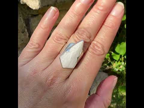 bague en argent massif et scolecite
